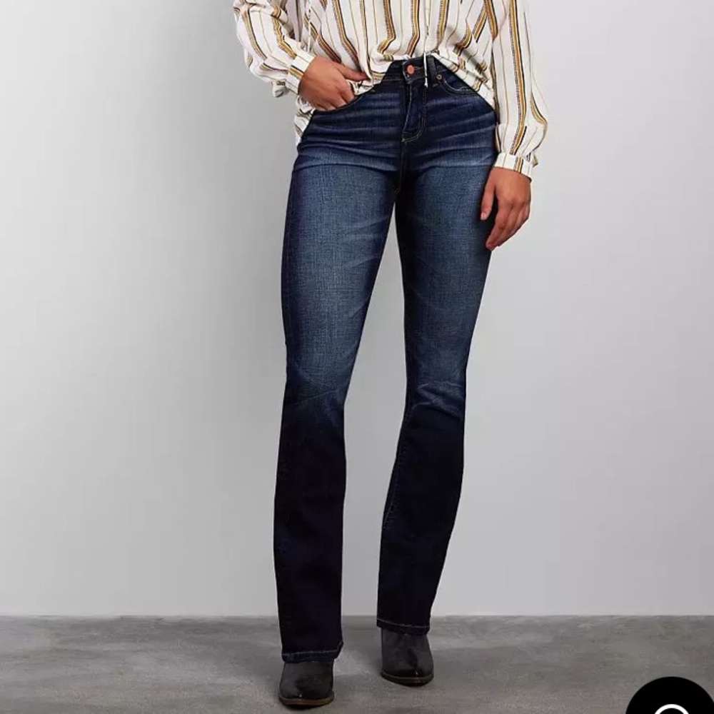 Buckle Black Curvy Mid-Rise Boot Stretch Jean